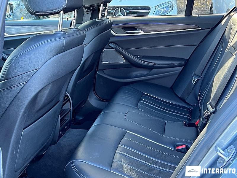 2017 BMW 520 — Miniatură 24