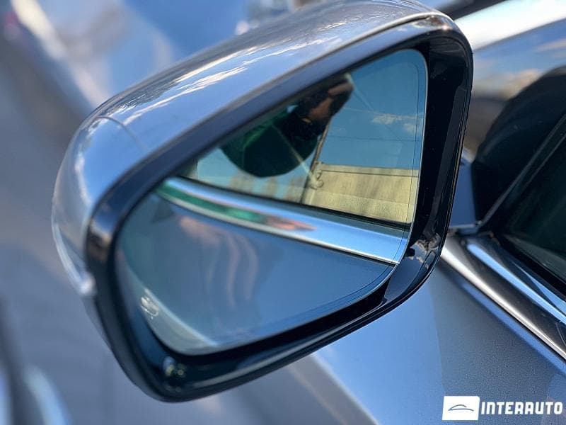 2017 BMW 520 — Miniatură 6