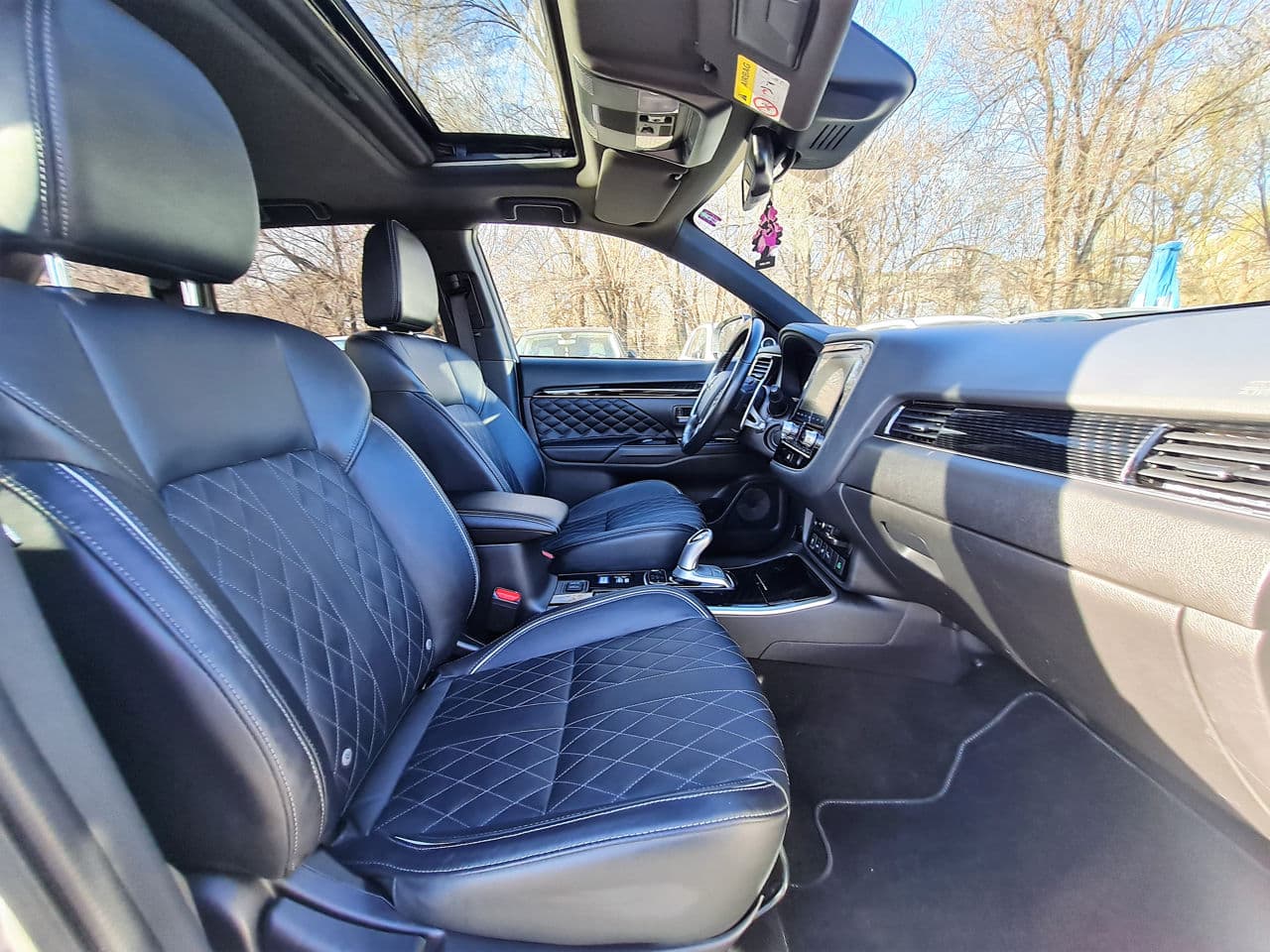 Mitsubishi Outlander 2020 — Миниатюра 7