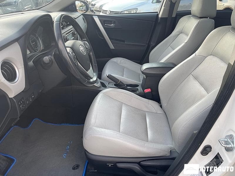 2014 Toyota Auris — Miniatură 8