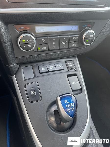 2014 Toyota Auris — Miniatură 13