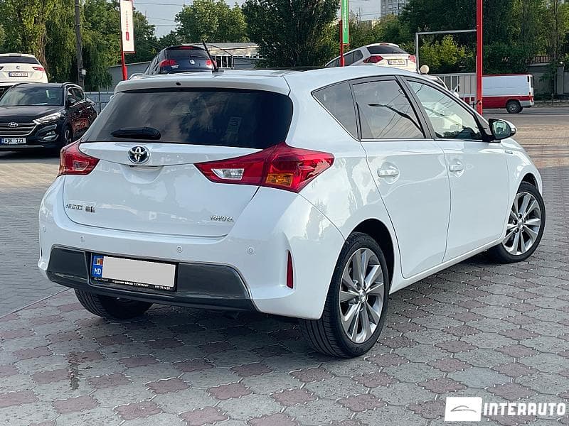 2014 Toyota Auris — Miniatură 3