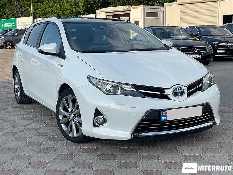 2014 Toyota Auris — Miniatură 2