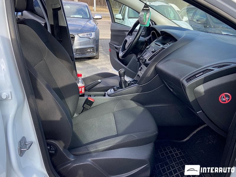2015 Ford Focus — Miniatură 16