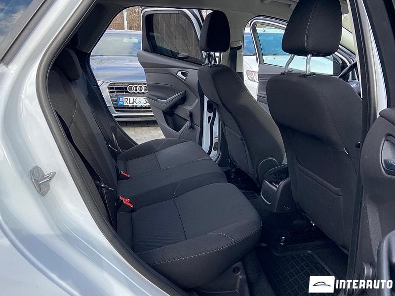 2015 Ford Focus — Miniatură 15