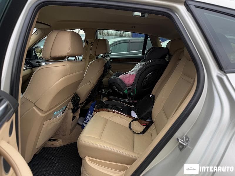 2010 BMW X6 4.0D — Miniatură 23