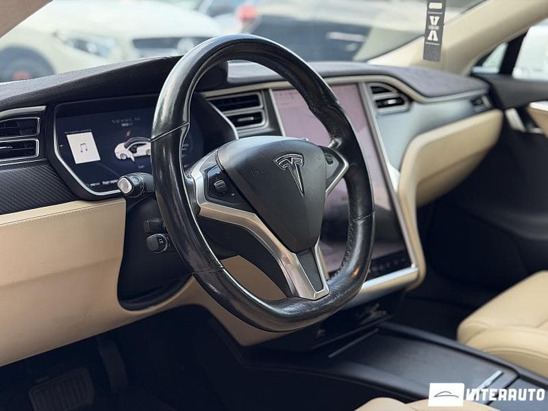 Tesla Model S 2017 — Миниатюра 6