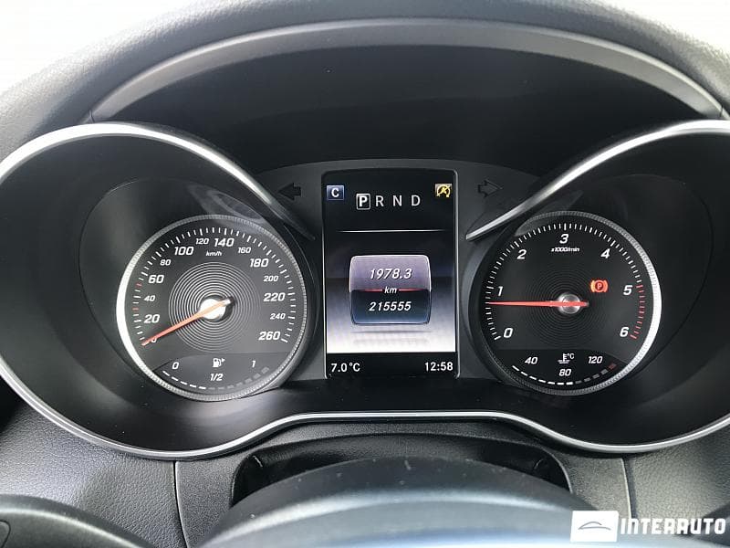 2016 Mercedes C 220 — Miniatură 13