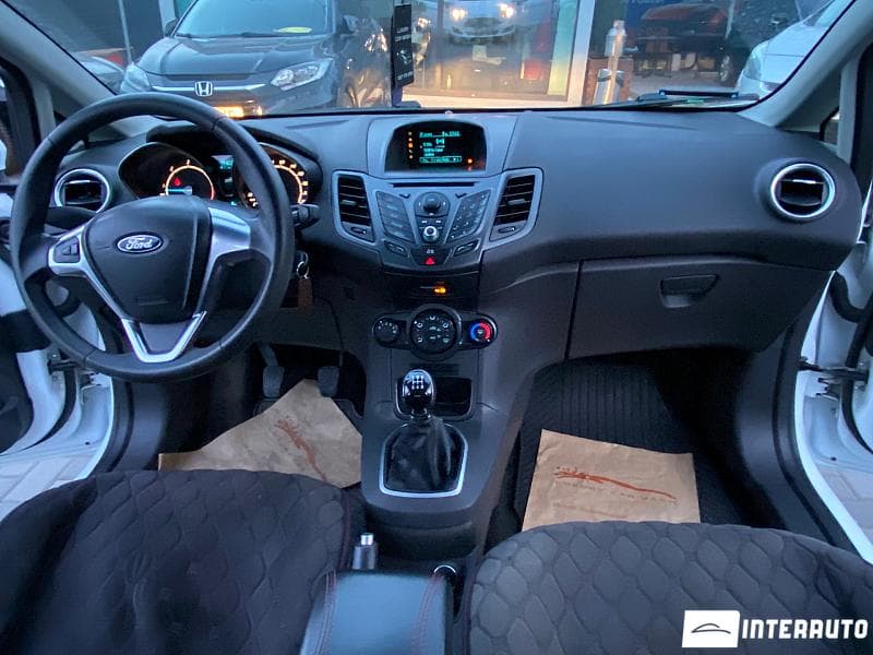2014 Ford Fiesta — Miniatură 7