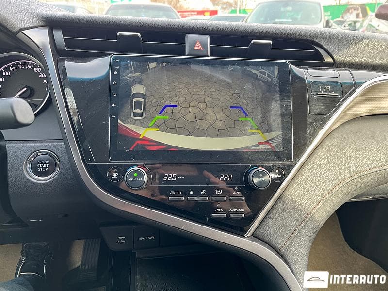 2020 Toyota Camry — Miniatură 11