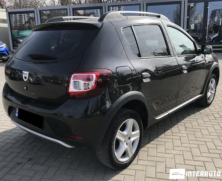 2015 Dacia Sandero Stepway — Miniatură 3