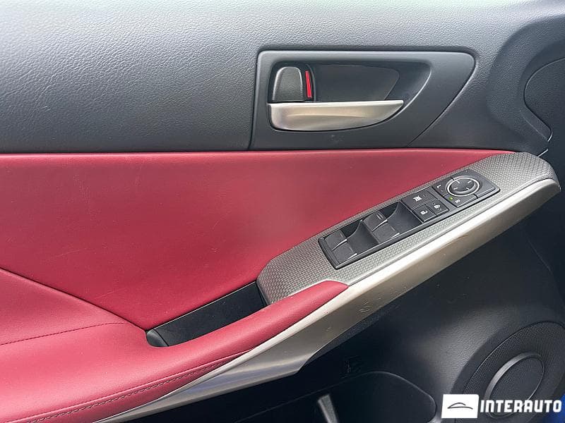 2016 Lexus IS 200t — Miniatură 7