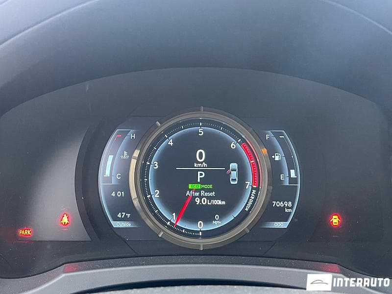 2016 Lexus IS 200t — Miniatură 13