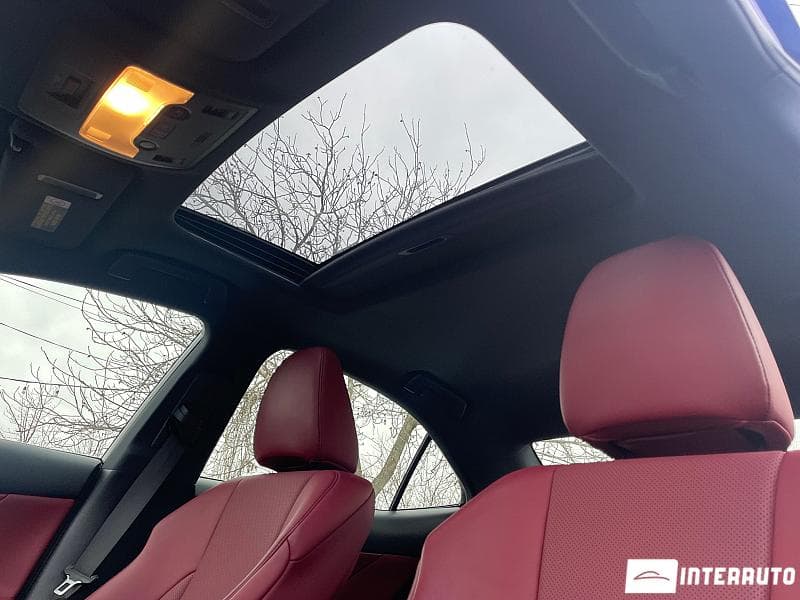 2016 Lexus IS 200t — Miniatură 18