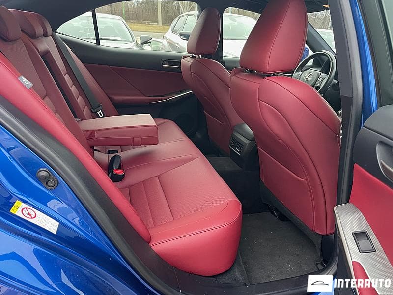 2016 Lexus IS 200t — Miniatură 12