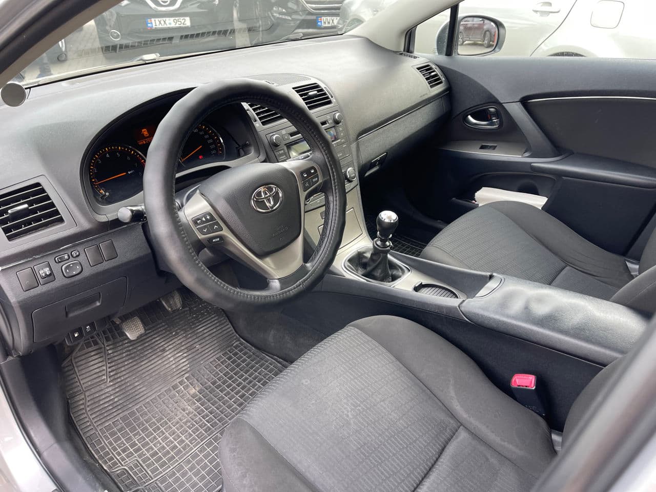 Toyota Avensis 2010 — Миниатюра 5