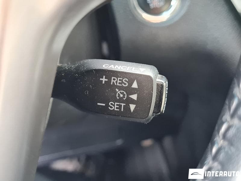 2017 Toyota Sienna — Miniatură 20