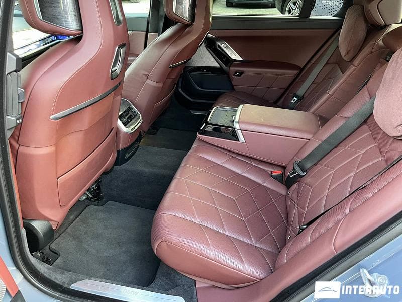 BMW 740 2022 — Миниатюра 7