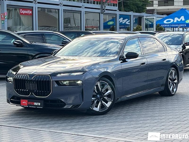 BMW 740 2022 — Миниатюра 3