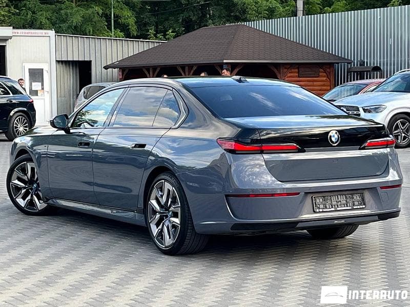 BMW 740 2022 — Миниатюра 2