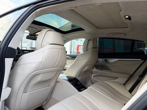 BMW 840i 2020 — Миниатюра 18