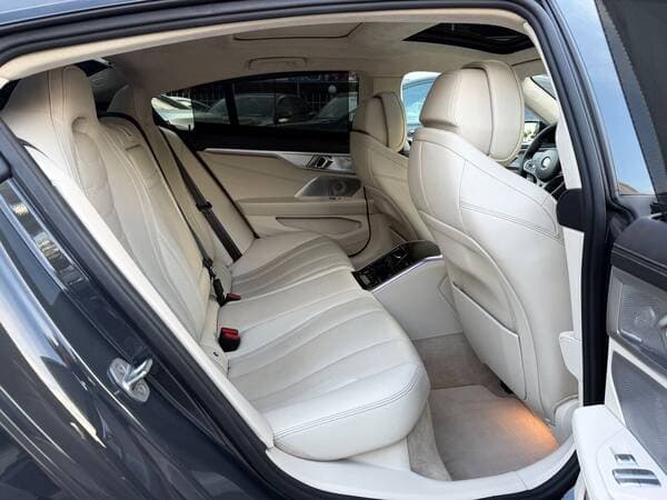 BMW 840i 2020 — Миниатюра 17