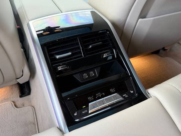 BMW 840i 2020 — Миниатюра 19