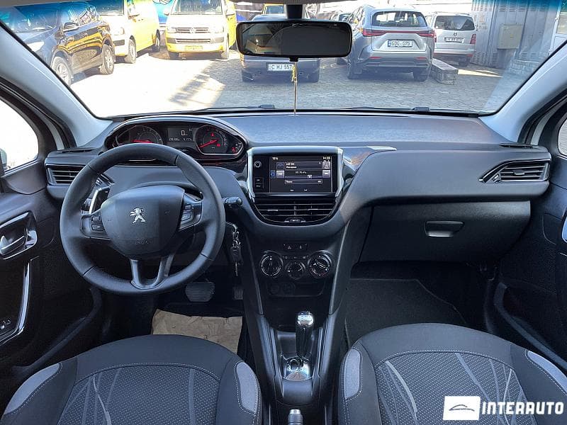 2015 Peugeot 208 — Miniatură 9