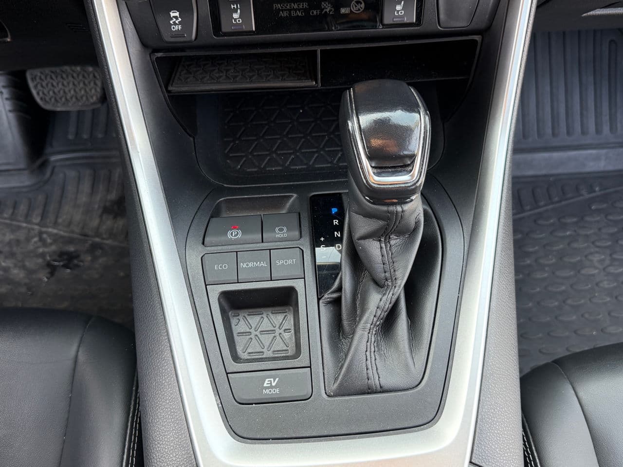 Toyota Rav-4 2021 — Миниатюра 11