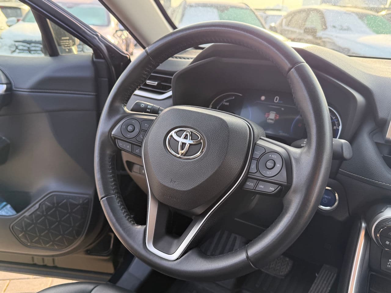 Toyota Rav-4 2021 — Миниатюра 7