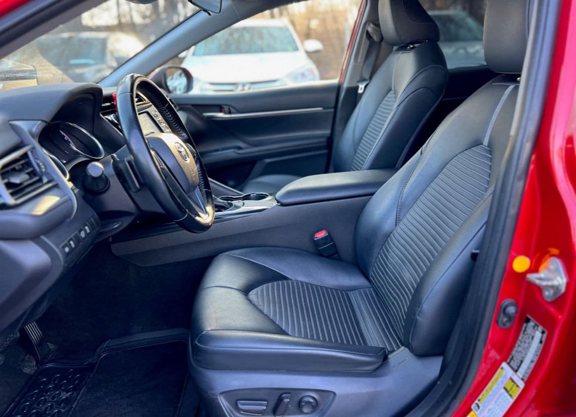 Toyota Camry 2019 — Миниатюра 5