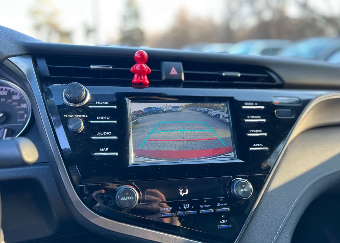 Toyota Camry 2019 — Миниатюра 14