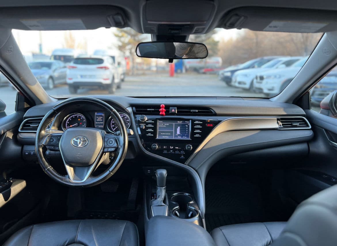 Toyota Camry 2019 — Миниатюра 9