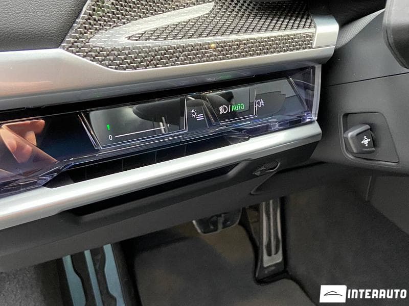 BMW 740 2022 — Миниатюра 9