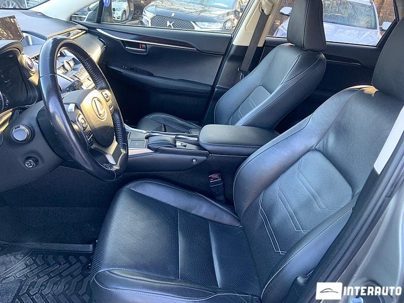 2015 Lexus NX 300H — Miniatură 9