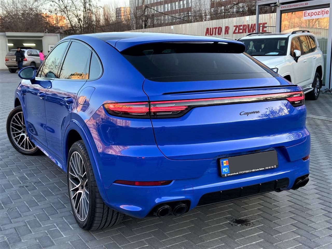 Porsche Cayenne E-Hybrid Coupe 2023 — Миниатюра 3
