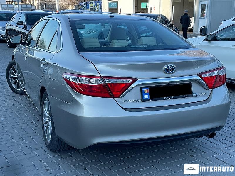 2015 Toyota Camry — Miniatură 4