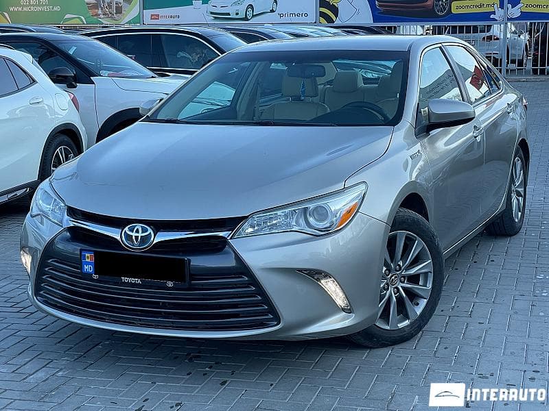 2015 Toyota Camry — Miniatură 2