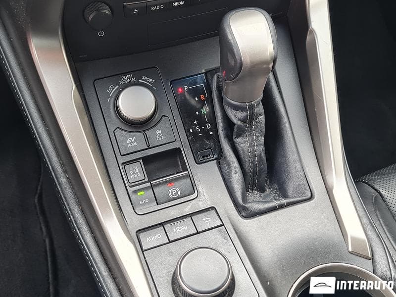 2015 Lexus NX 300H — Miniatură 12