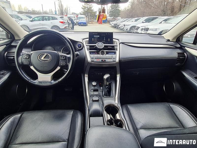 2015 Lexus NX 300H — Miniatură 6