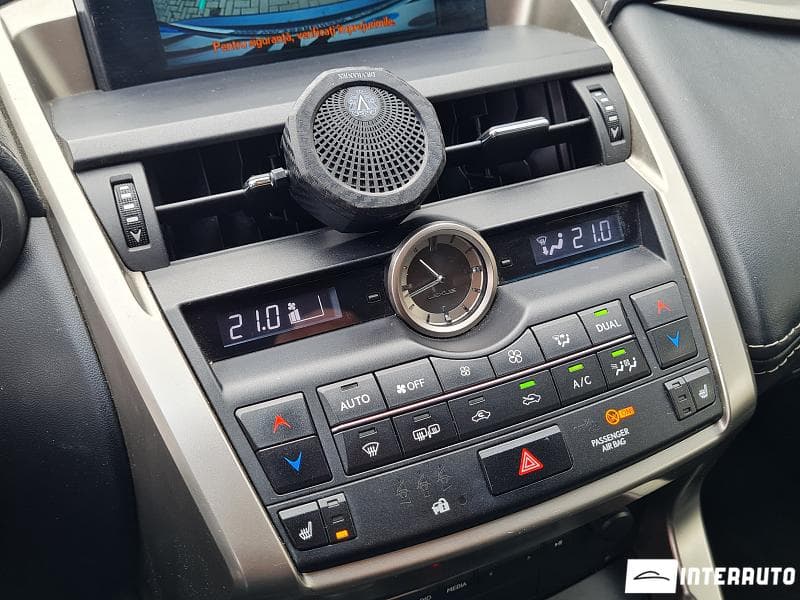 2015 Lexus NX 300H — Miniatură 11