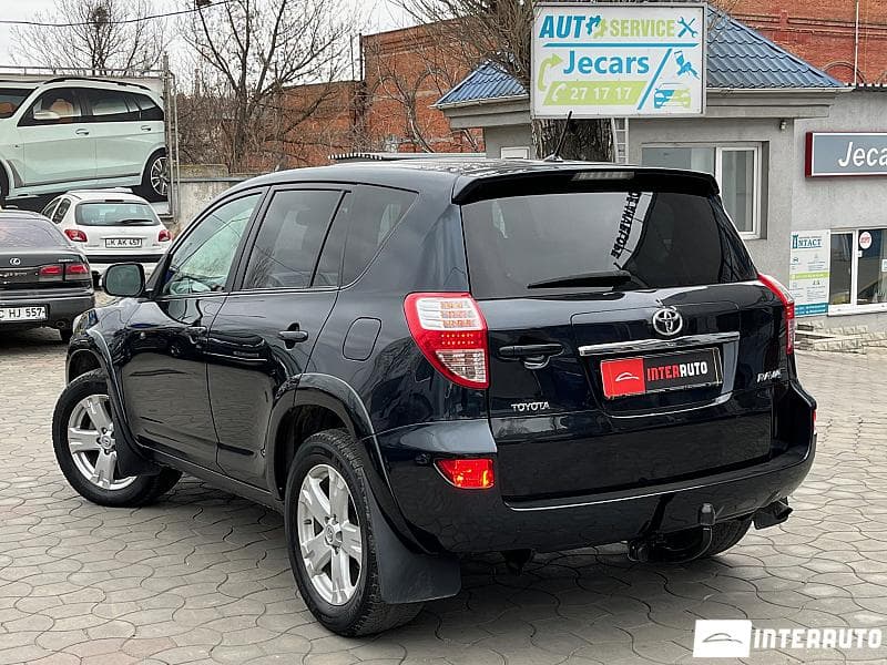 2010 Toyota Rav-4 — Miniatură 4
