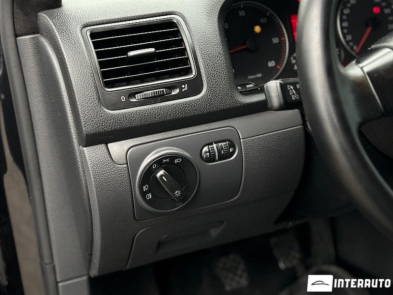 2007 Volkswagen Jetta — Miniatură 6