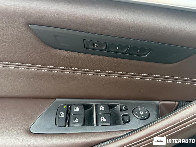 BMW 520 2017 — Миниатюра 19