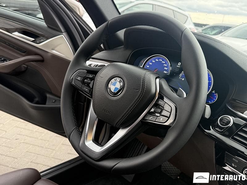 BMW 520 2017 — Миниатюра 7