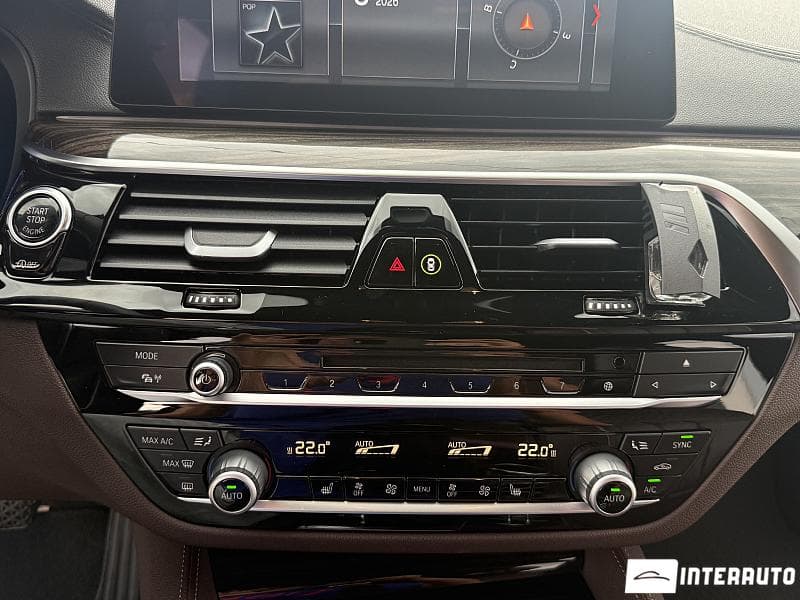 BMW 520 2017 — Миниатюра 12