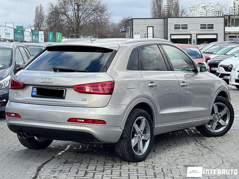 2011 Audi Q3 — Miniatură 4