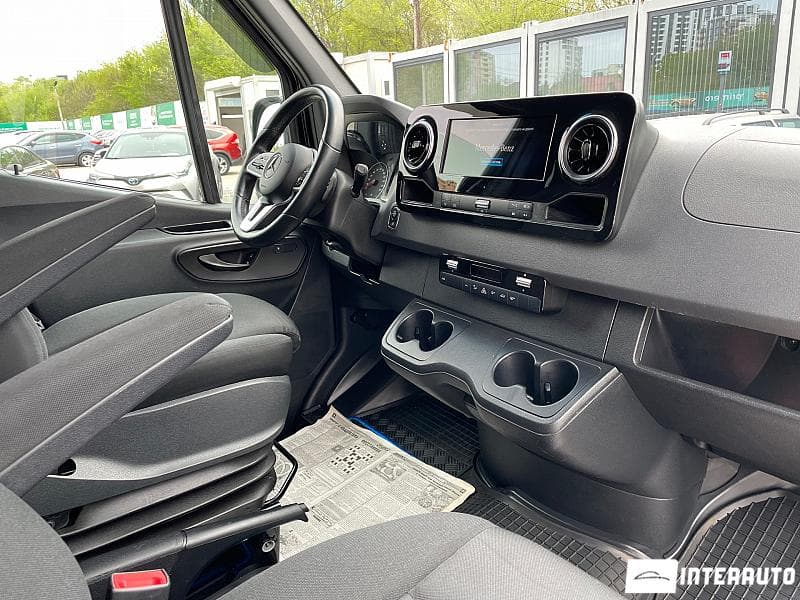 2018 Mercedes Sprinter — Miniatură 17