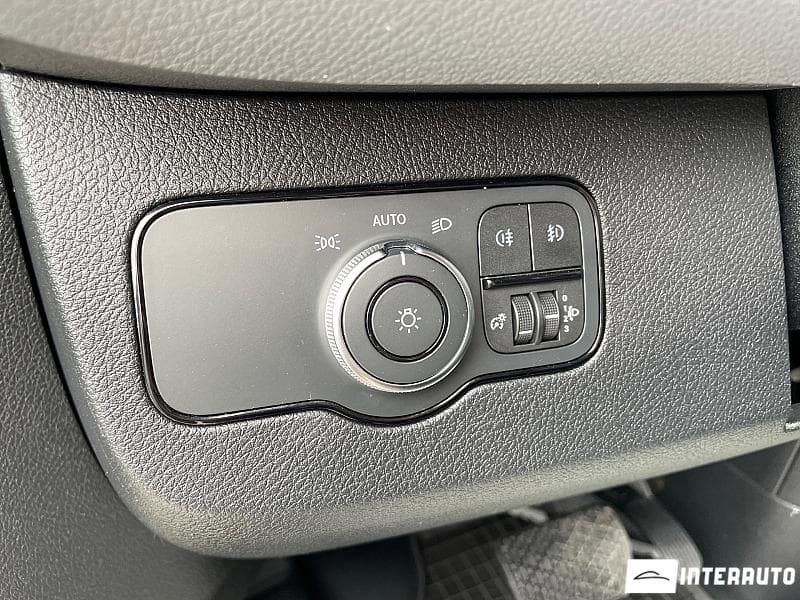 2018 Mercedes Sprinter — Miniatură 9