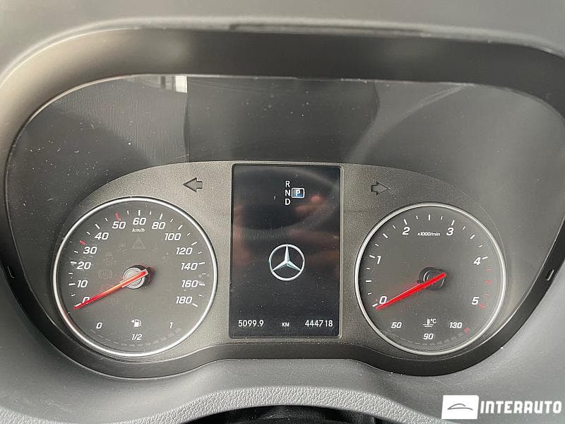 2018 Mercedes Sprinter — Miniatură 11
